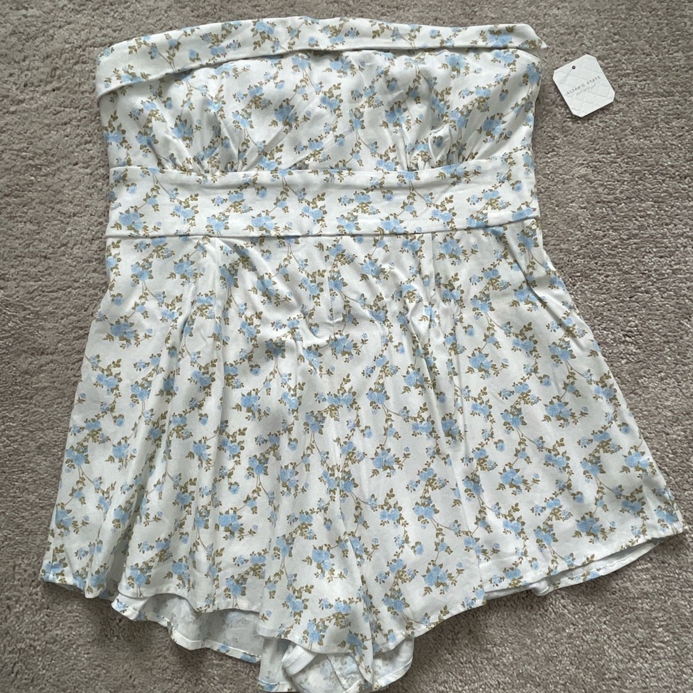 Floral Strapless Women's Shorts
